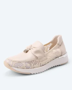 Loafer mit Spitze