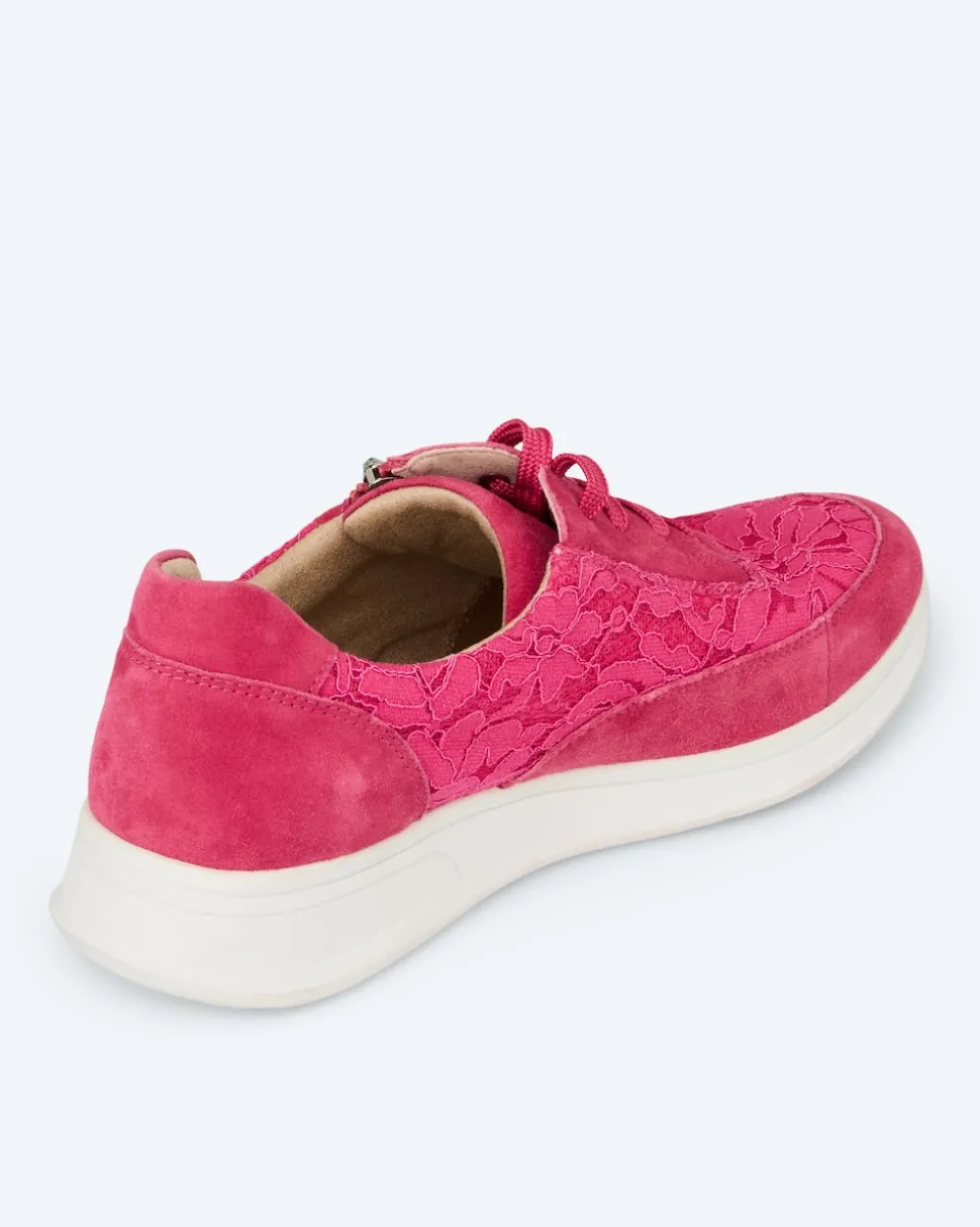 Sneaker mit Blumenspitze