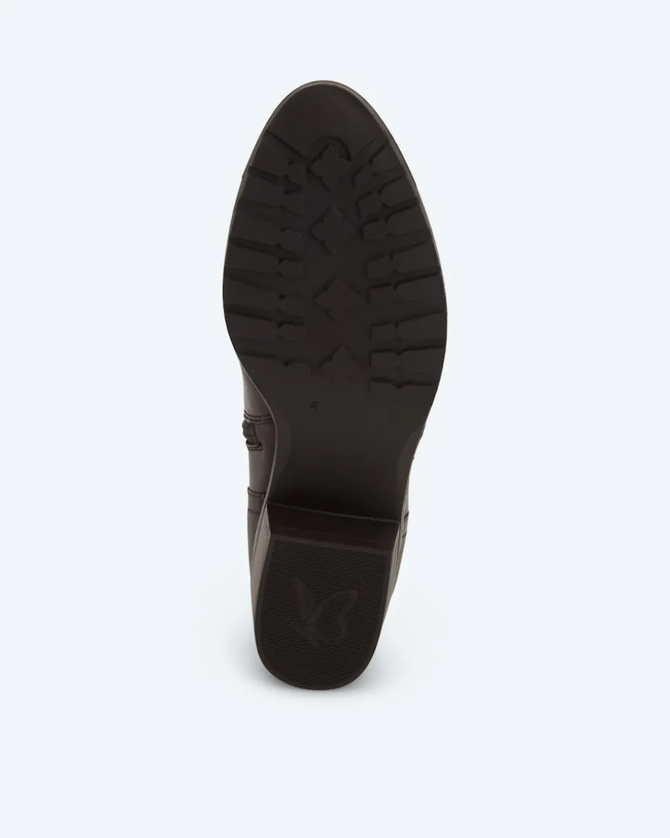Stiefelette mit Deko